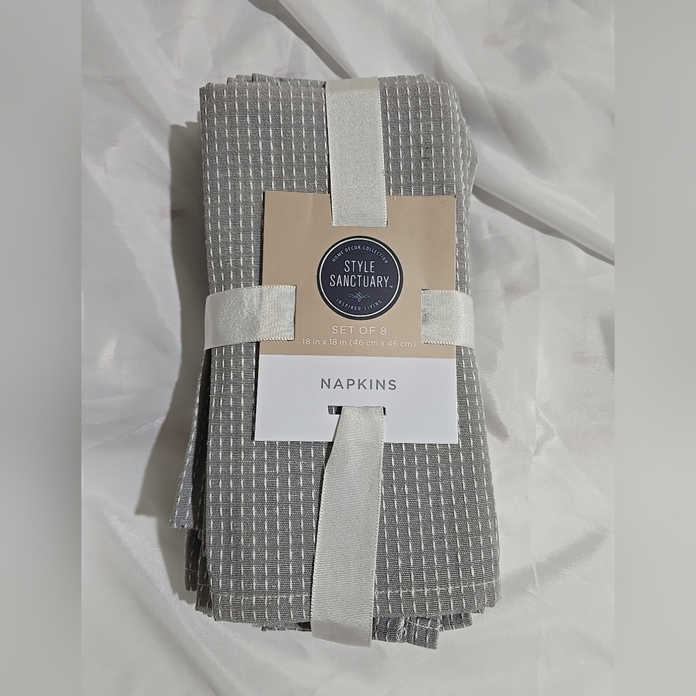 NWT Style Sanctuary Home Decor Collection Set Of 8 Napkins 18 X 18 In Grey